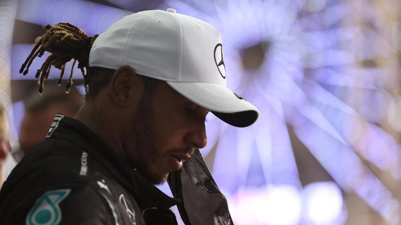 Lewis Hamilton è stato lasciato